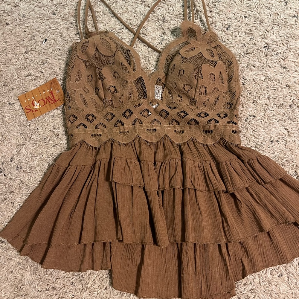 Brown women’s top
